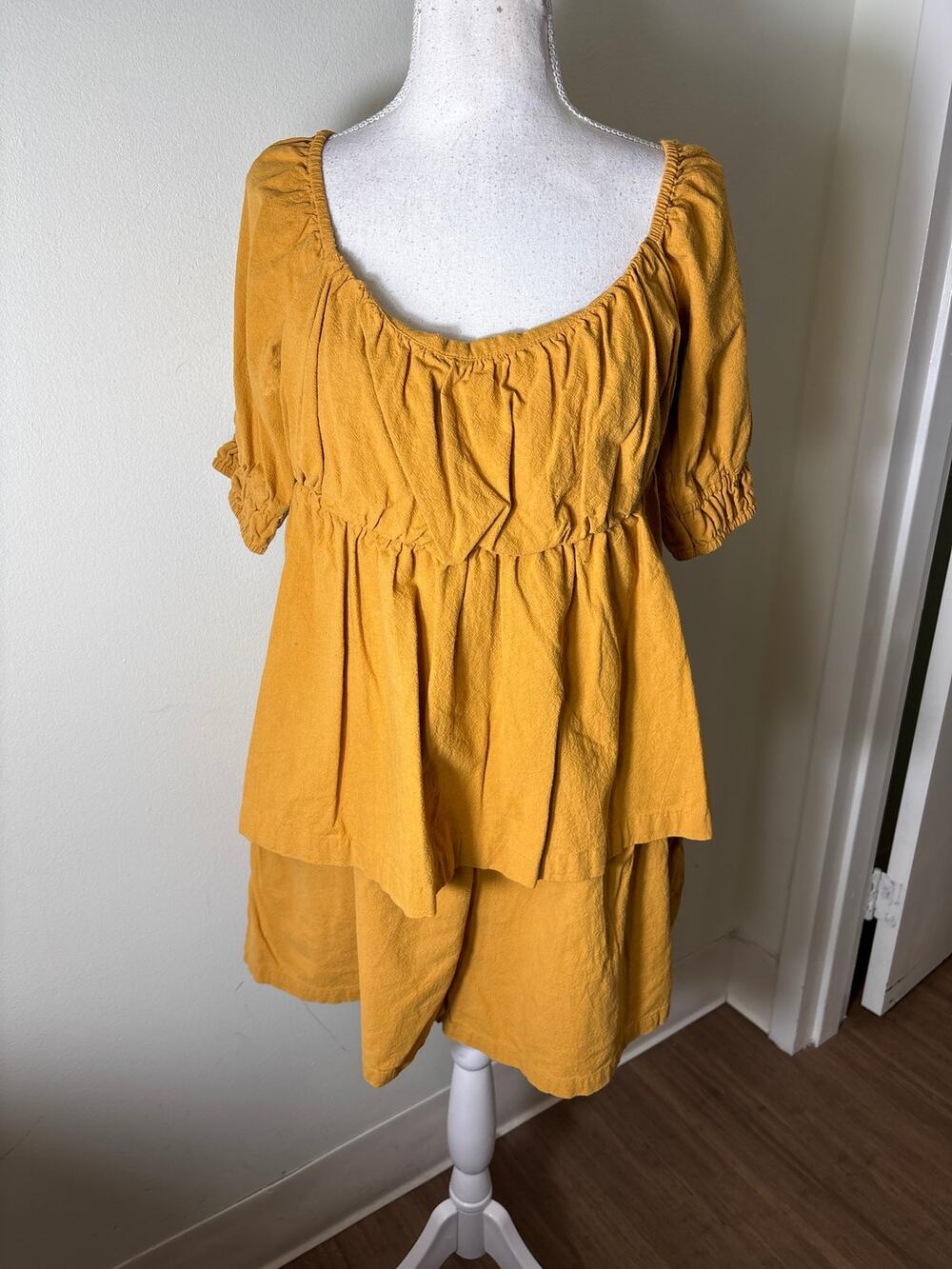 Free People Dark Yellow Short Puff Sleeve Backless 2 Piece Shorts Set Sz L